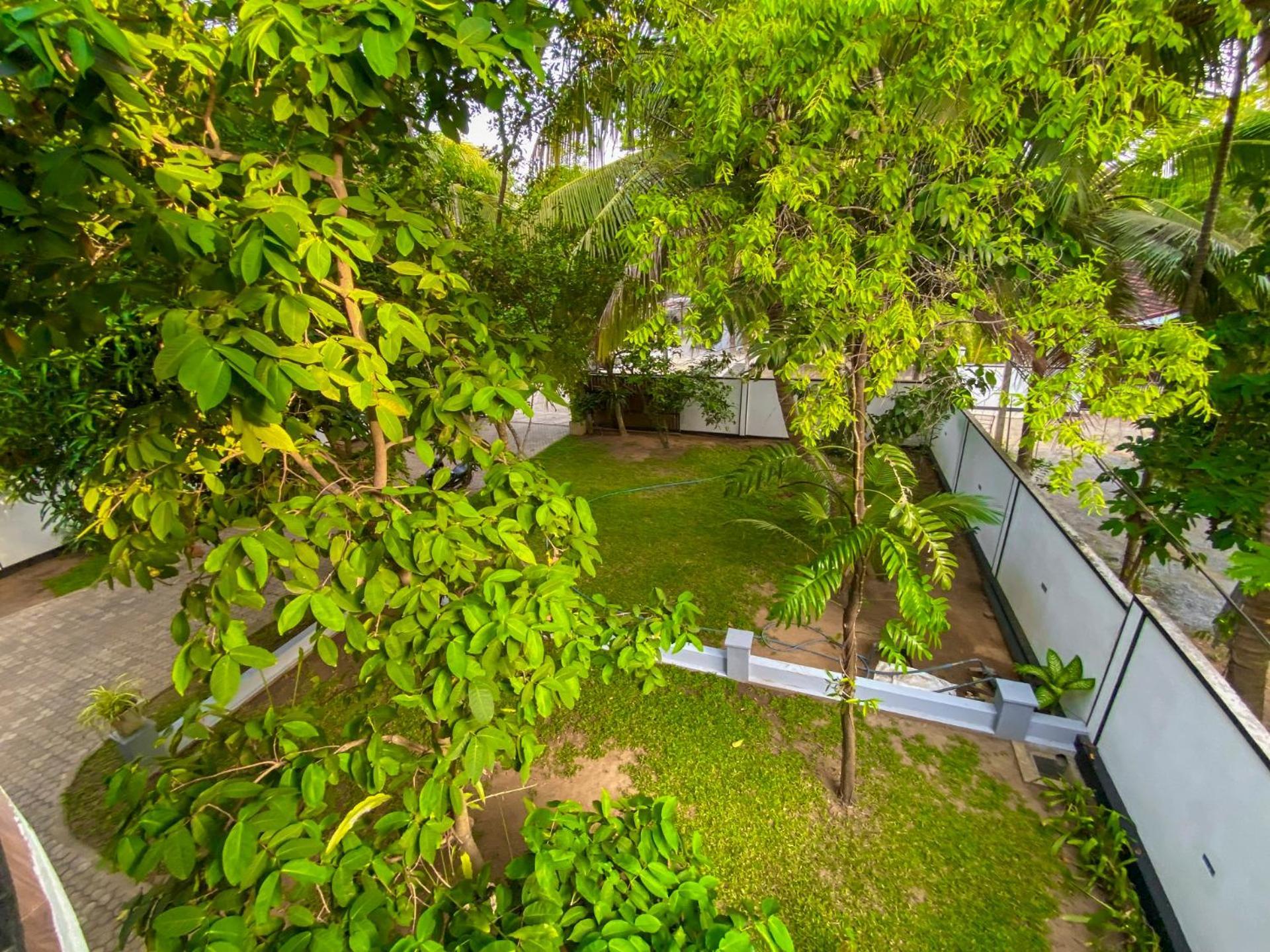 Yala Safari Green Home Stay Tissamaharama Esterno foto