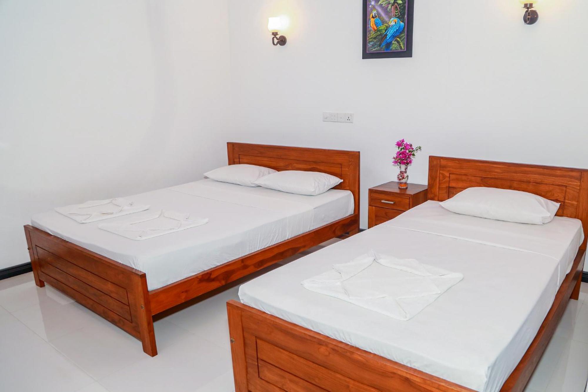 Yala Safari Green Home Stay Tissamaharama Esterno foto