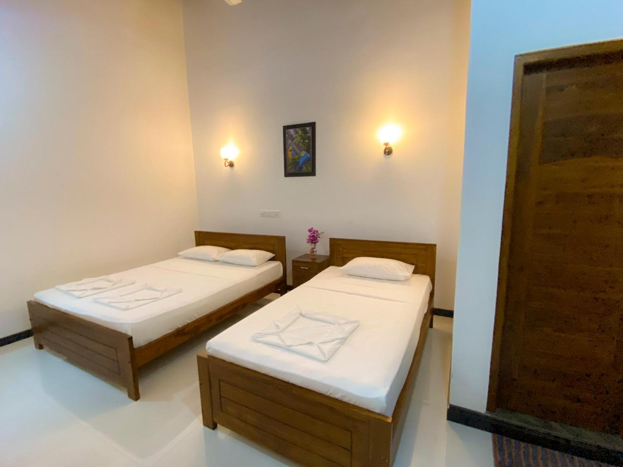 Yala Safari Green Home Stay Tissamaharama Esterno foto